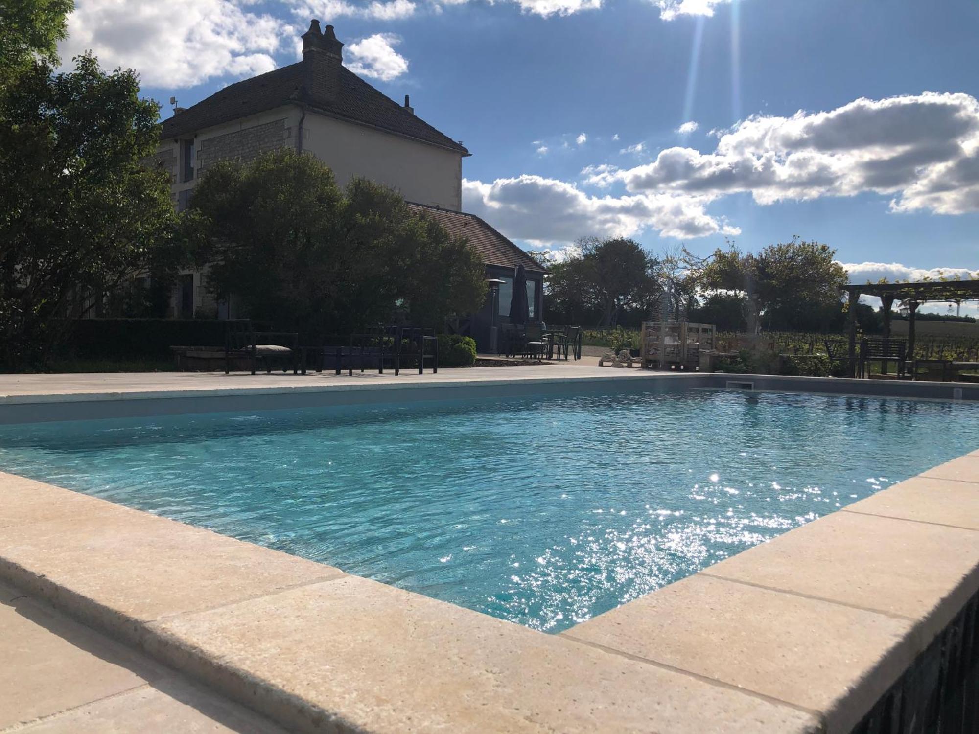 La Petite maison de Céline&Frédéric avec piscine à Préhy Habitación foto